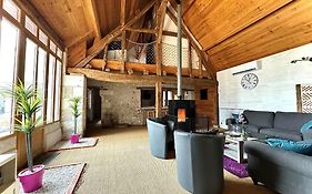 Gestivacances Gite La Belle Aventure au coeur de la Touraine et du centre val de Loire avec jacuzzi et piscine
